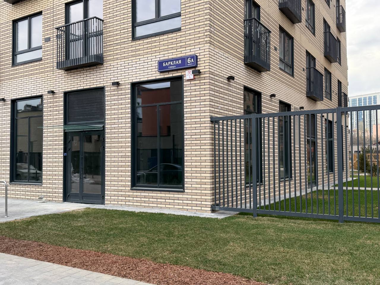 Фасад Барклая 6